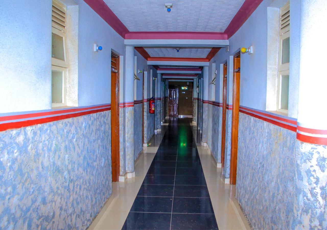 Motel Perfect Kampala Zewnętrze zdjęcie