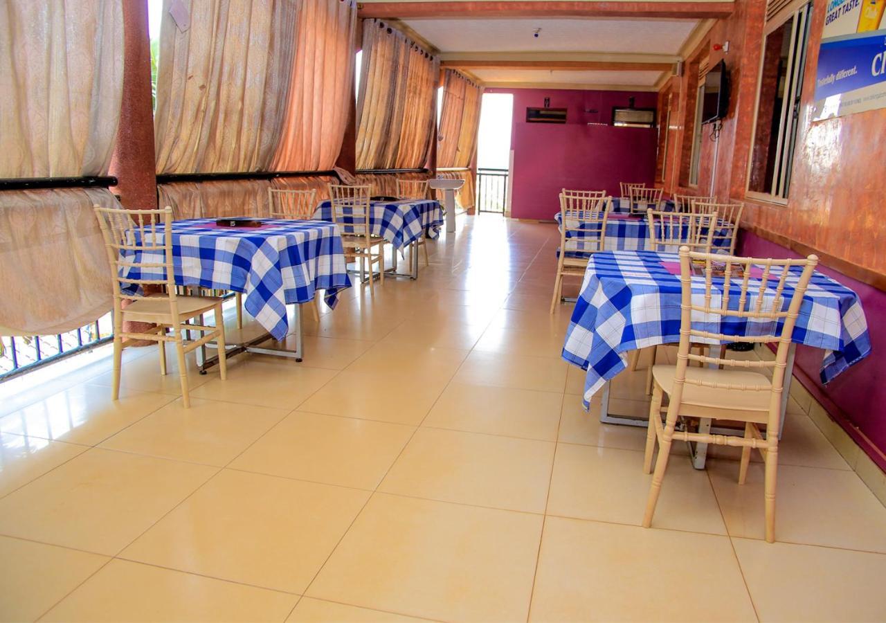 Motel Perfect Kampala Zewnętrze zdjęcie