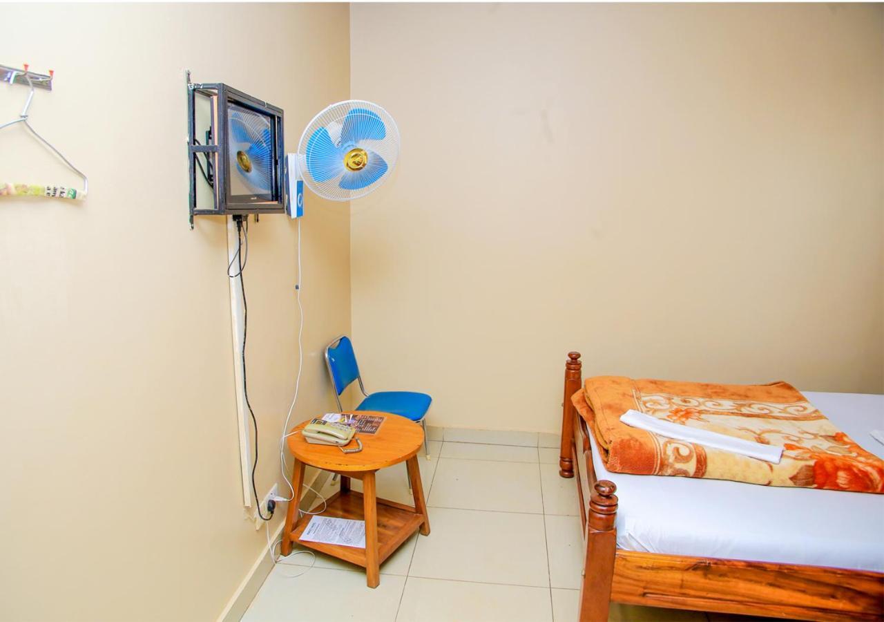 Motel Perfect Kampala Zewnętrze zdjęcie